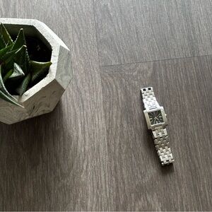 Vintage Tissot Classic Silver Stainless Steel Wristwatch - Rectangular Face